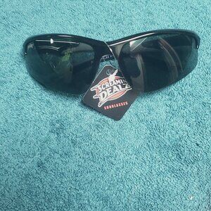Pugs Gear Sport Sunglasses Style A12 Black w/black-gray temples 100% UV lot #212